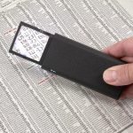 Lupa De Bolsillo Lectura Con Luz Compacta Plegable Carson - Imagen 3