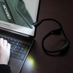 Linterna Doble Luz Led Para Cuello Lectura O Trabajo Carson - Imagen 9