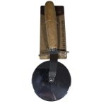 Corta pizza mango de madera