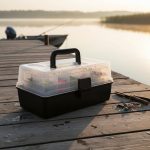 Caja De Pesca Explorer Mediana Con 2 Bandejas Organizadoras