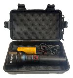 Linterna Táctica Led Recargable Con Zoom Roswell 800lm Luz Blanca Blanco Negro - Imagen 2