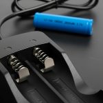 Set De Cargador Doble Con 2 Baterias 18650 Recargables - Imagen 5