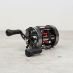 Reel Rotativo Marine Sports Caster Power 400 Izquierdo - Imagen 2