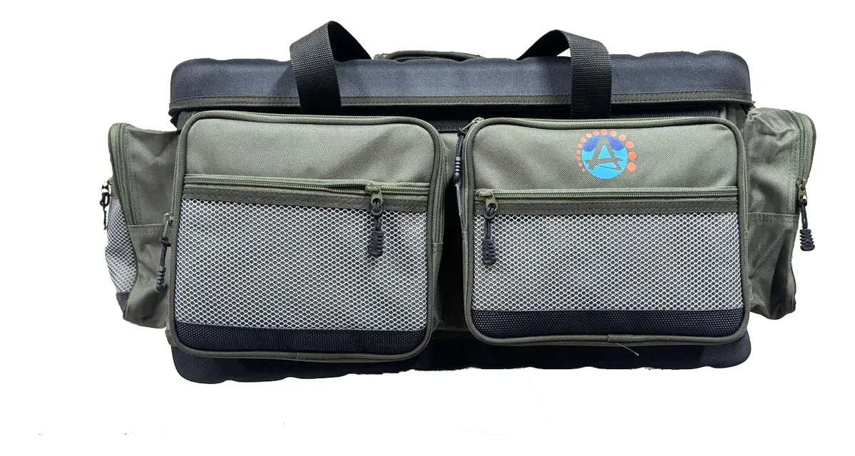 D_965244-MLU107446389747_022026-F.jpg Bolso De Pesca Con Piso Y Tapa Rígida 60x30x35cm - Imagen 1