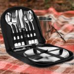 Set De Cubiertos Y Platos Metálicos Para Camping O Asado - Imagen 4