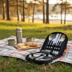 Set De Cubiertos Y Platos Metálicos Para Camping O Asado - Imagen 3