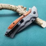 Navaja Tactica Militar Full Metal Y Madera Camping Pesca - Imagen 4