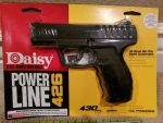 Pistola Daisy Power Line Co2 Potente 4,5 Mm Semiautomática - Imagen 3