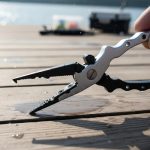 Pinza Pesca Señuelos Saca Anzuelo Punta Para Aros 22cm - Imagen 5