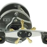 Reel Rotativo Marine Sports Magna 500 Derecho Color Negro
